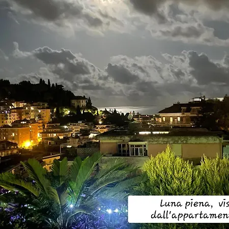 Sky Garden Maria Jose Liguria - Attico Vista Mare - Terraces - 2 Bagni- 2 Da Letto - Box, Wi-fi, Idromassaggio Free Inteiro Attico Per Voi, Con Ascensore Rapallo