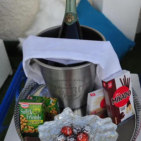 Apartman Sky Garden Maria Jose Liguria - Attico Vista Mare - Terraces - 2 Bagni- 2 Da Letto - Box, Wi-fi, Idromassaggio Free Inteiro Attico Per Voi, Con Ascensore *