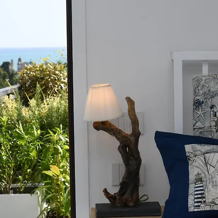 Апартаменты Sky Garden Maria Jose Liguria - Attico Vista Mare - Terraces - 2 Bagni- 2 Da Letto - Box, Wi-fi, Idromassaggio Free Inteiro Attico Per Voi, Con Ascensore Рапалло