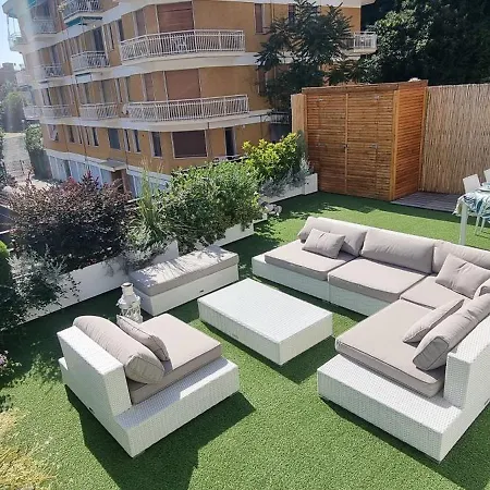 Sky Garden Maria Jose Liguria - Attico Vista Mare - Terraces - 2 Bagni- 2 Da Letto - Box, Wi-fi, Idromassaggio Free Inteiro Attico Per Voi, Con Ascensore