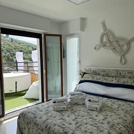 Apartman Sky Garden Maria Jose Liguria - Attico Vista Mare - Terraces - 2 Bagni- 2 Da Letto - Box, Wi-fi, Idromassaggio Free Inteiro Attico Per Voi, Con Ascensore Rapallo