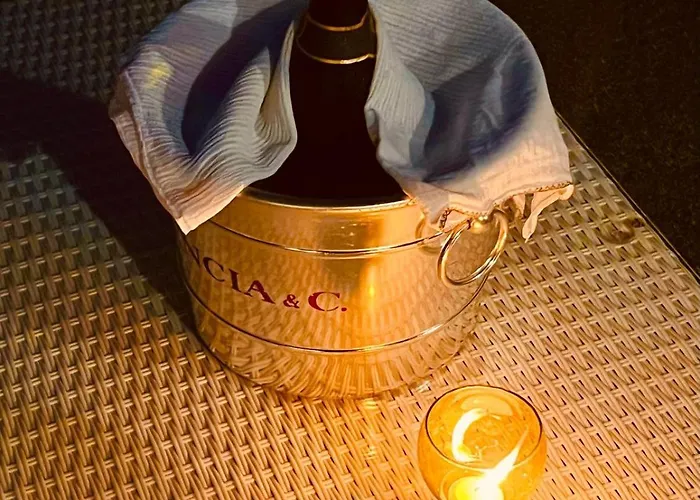 Sky Garden Maria Jose Liguria - Attico Vista Mare - Terraces - 2 Bagni- 2 Da Letto - Box, Wi-fi, Idromassaggio Free Inteiro Attico Per Voi, Con Ascensore Apartament