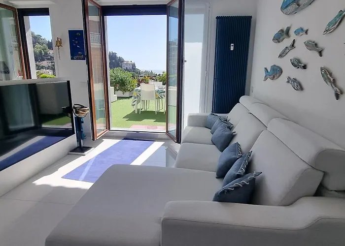 Sky Garden Maria Jose Liguria - Attico Vista Mare - Terraces - 2 Bagni- 2 Da Letto - Box, Wi-fi, Idromassaggio Free Inteiro Attico Per Voi, Con Ascensore Apartament *