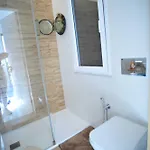 Sky Garden Maria Jose Liguria - Attico Vista Mare - Terraces - 2 Bagni- 2 Da Letto - Box, Wi-fi, Idromassaggio Free Inteiro Attico Per Voi, Con Ascensore *