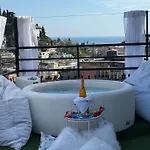 Sky Garden Maria Jose Liguria - Attico Vista Mare - Terraces - 2 Bagni- 2 Da Letto - Box, Wi-fi, Idromassaggio Free Inteiro Attico Per Voi, Con Ascensore * Rapallo
