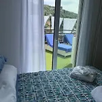 Sky Garden Maria Jose Liguria - Attico Vista Mare - Terraces - 2 Bagni- 2 Da Letto - Box, Wi-fi, Idromassaggio Free Inteiro Attico Per Voi, Con Ascensore Apartament *