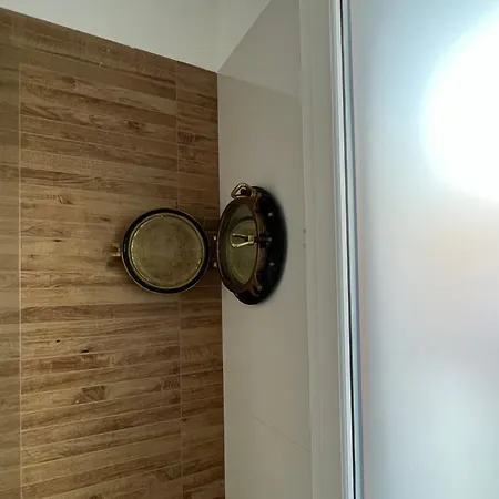 Sky Garden Maria Jose Liguria - Attico Vista Mare - Terraces - 2 Bagni- 2 Da Letto - Box, Wi-fi, Idromassaggio Free Inteiro Attico Per Voi, Con Ascensore Apartment *