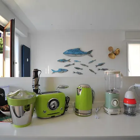 Apartment Sky Garden Maria Jose Liguria - Attico Vista Mare - Terraces - 2 Bagni- 2 Da Letto - Box, Wi-fi, Idromassaggio Free Inteiro Attico Per Voi, Con Ascensore Rapallo