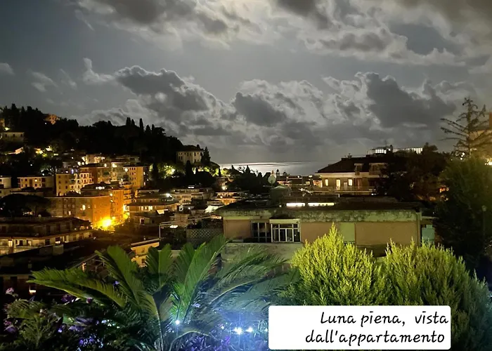 Sky Garden Maria Jose Liguria - Attico Vista Mare - Terraces - 2 Bagni- 2 Da Letto - Box, Wi-fi, Idromassaggio Free Inteiro Attico Per Voi, Con Ascensore Rapallo